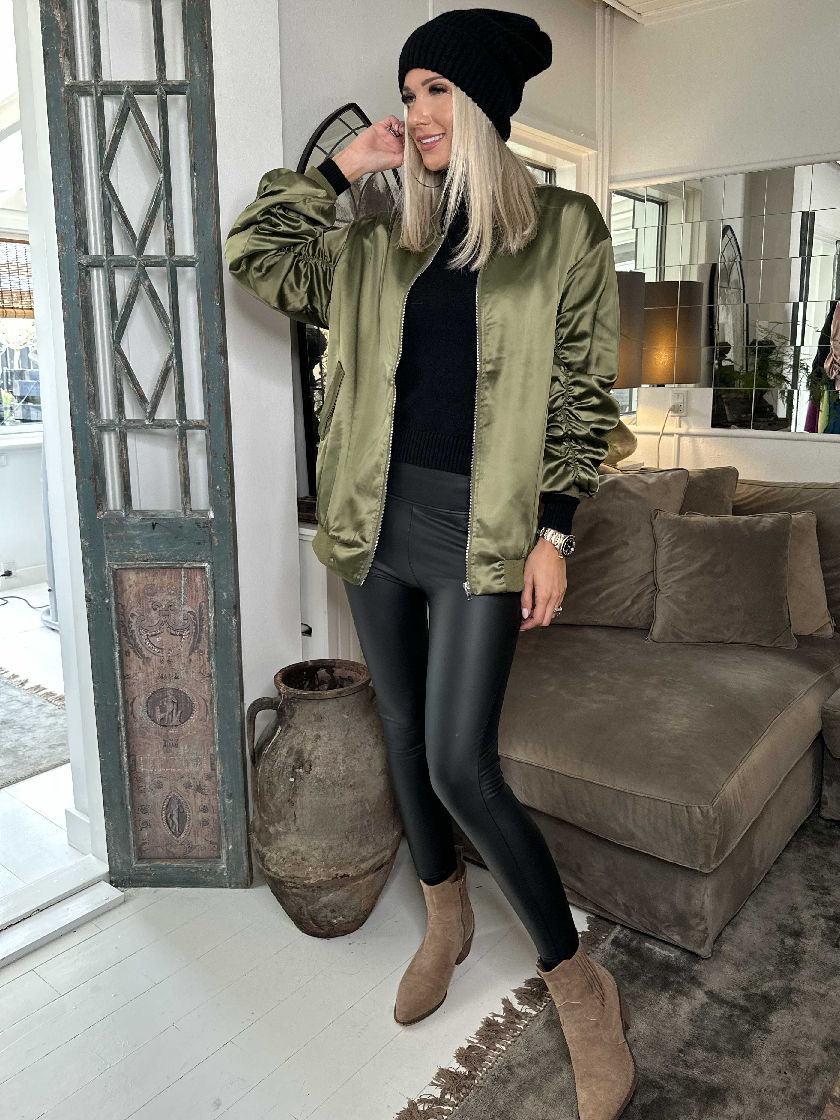 Idalia - Shiny lätt jacka med dragkedja